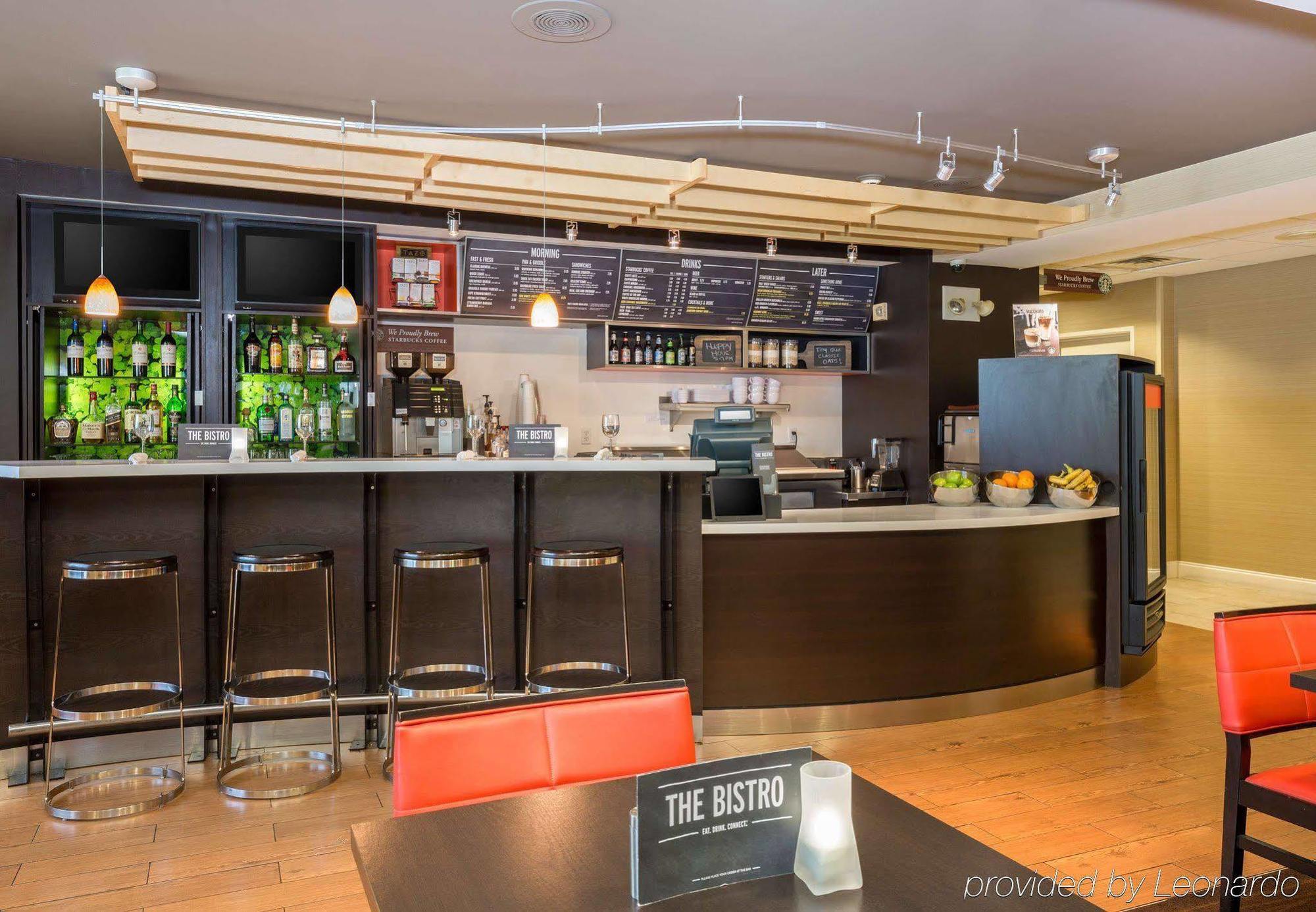 Courtyard By Marriott Monroe Airport Hotel Екстериор снимка