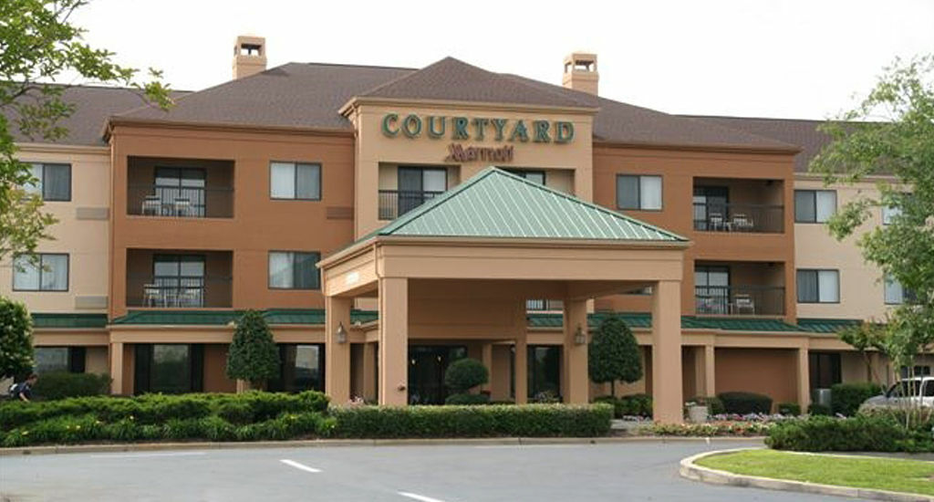 Courtyard By Marriott Monroe Airport Hotel Екстериор снимка